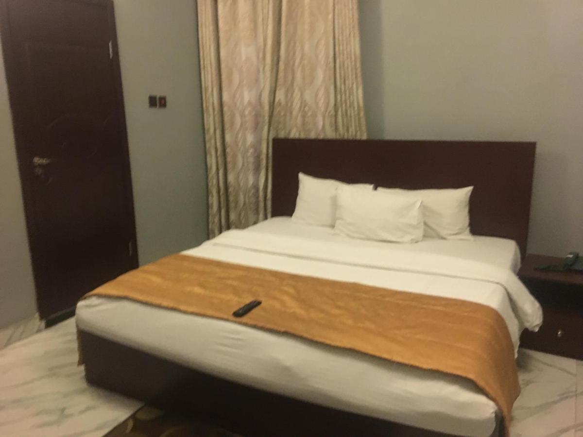 Luxevilla 42 Lekki Exterior photo